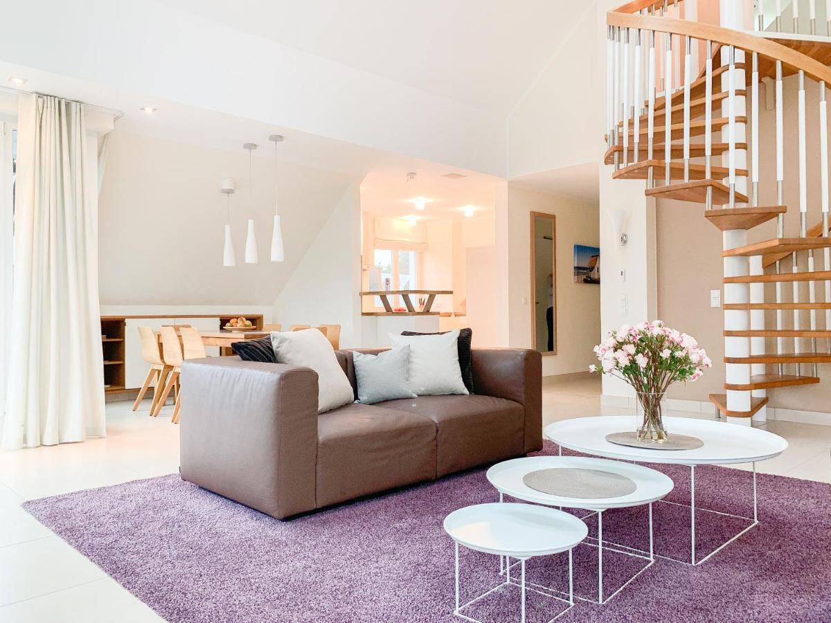 Ostsee Lodges Mit Wellnessbereich ティメンドルファー・シュトラント エクステリア 写真