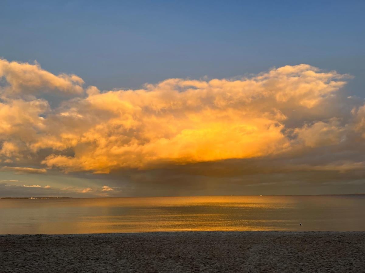 Ostsee Lodges Mit Wellnessbereich ティメンドルファー・シュトラント エクステリア 写真