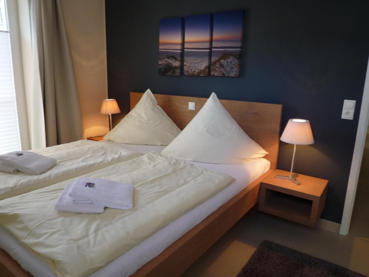 Ostsee Lodges Mit Wellnessbereich ティメンドルファー・シュトラント エクステリア 写真